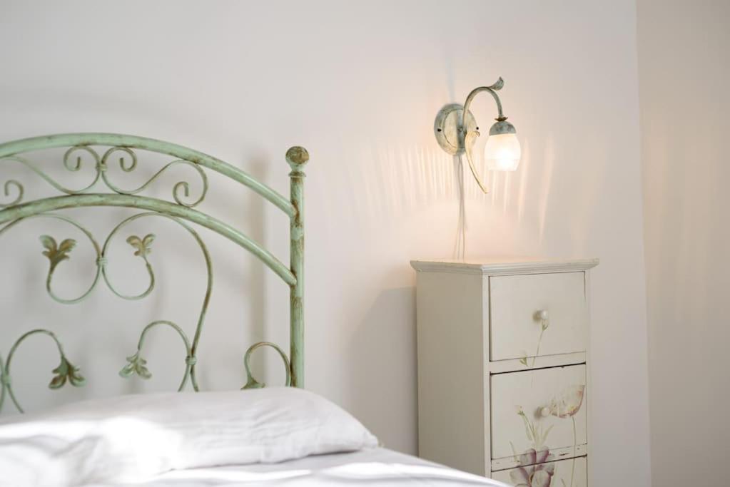 A Due Passi Da Toledo Apartment *