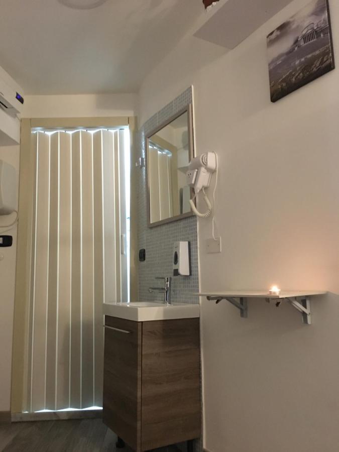 Central Nest Bed & Breakfast Naples