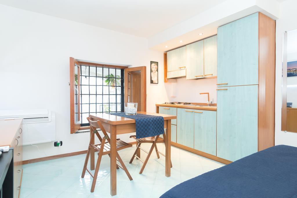 Apartment Plebiscito Naples