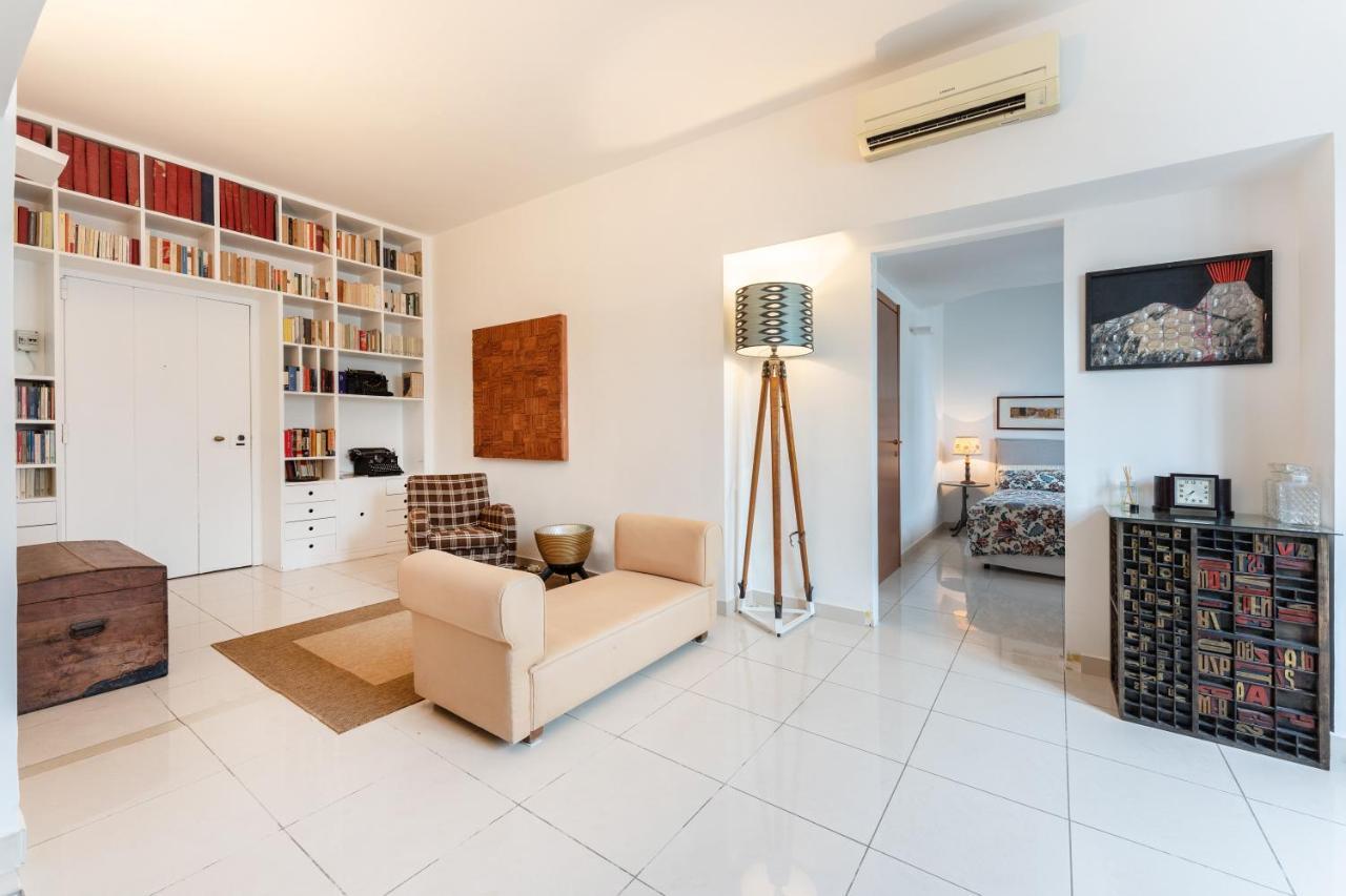 Apartment Un Posto Al Centro Naples