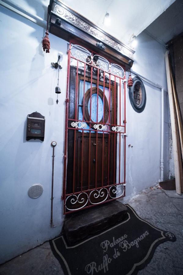 La Casa Dei Custodi Del Duca Ruffo Di Bagnara * Naples