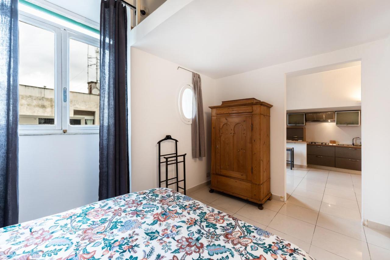 Un Posto Al Centro Apartment Naples