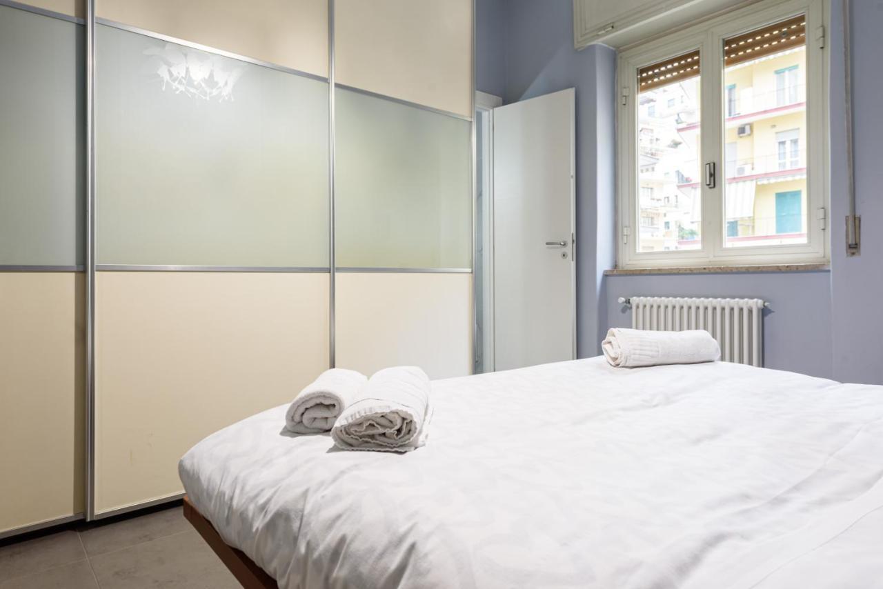 Apartment Via Mario Ruta 31 Naples