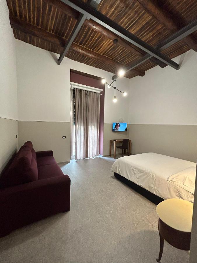 Bed & Breakfast La Del Centro Storico Naples