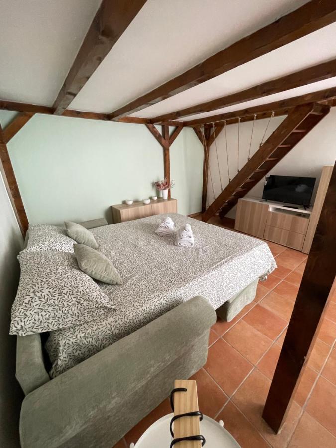 La Casa Di Santa' Apartment *
