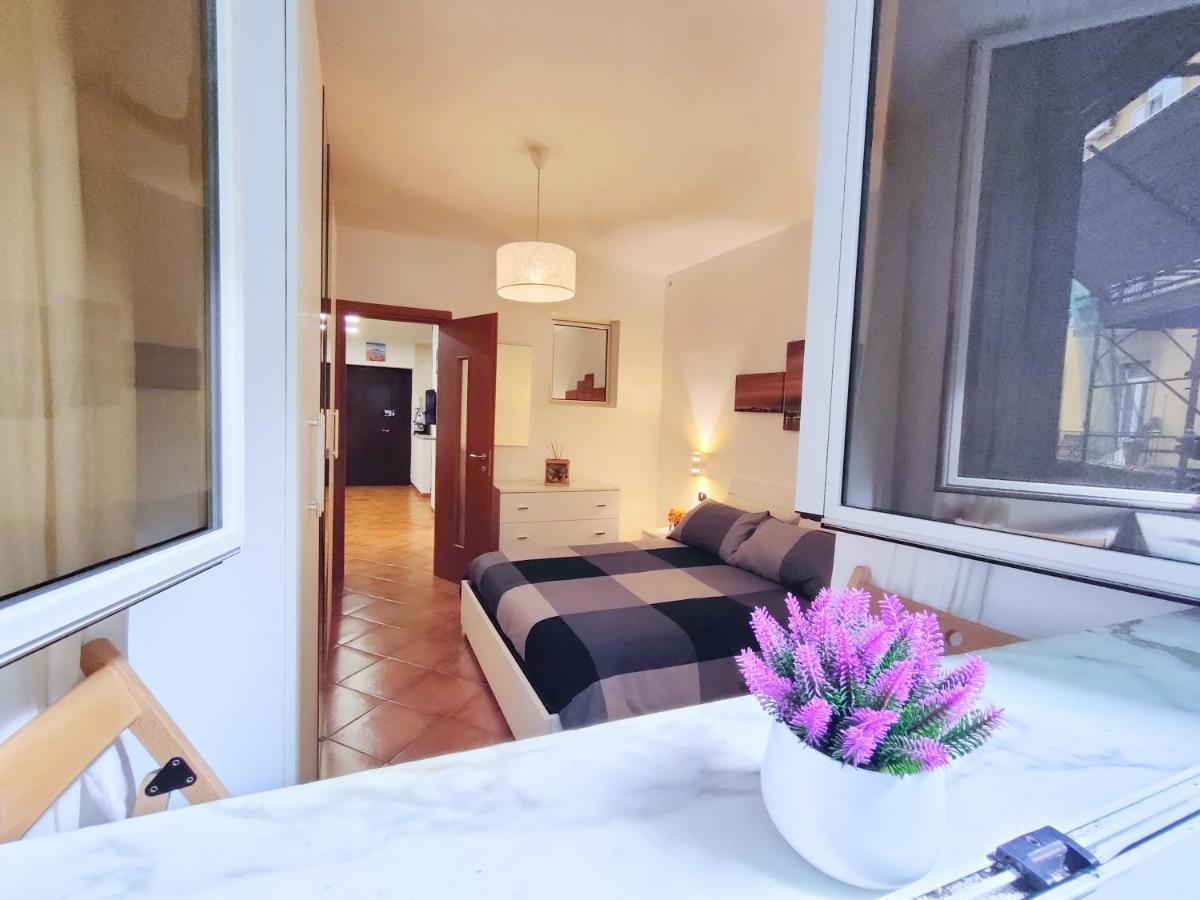 Chiaia House Vetriera Naples
