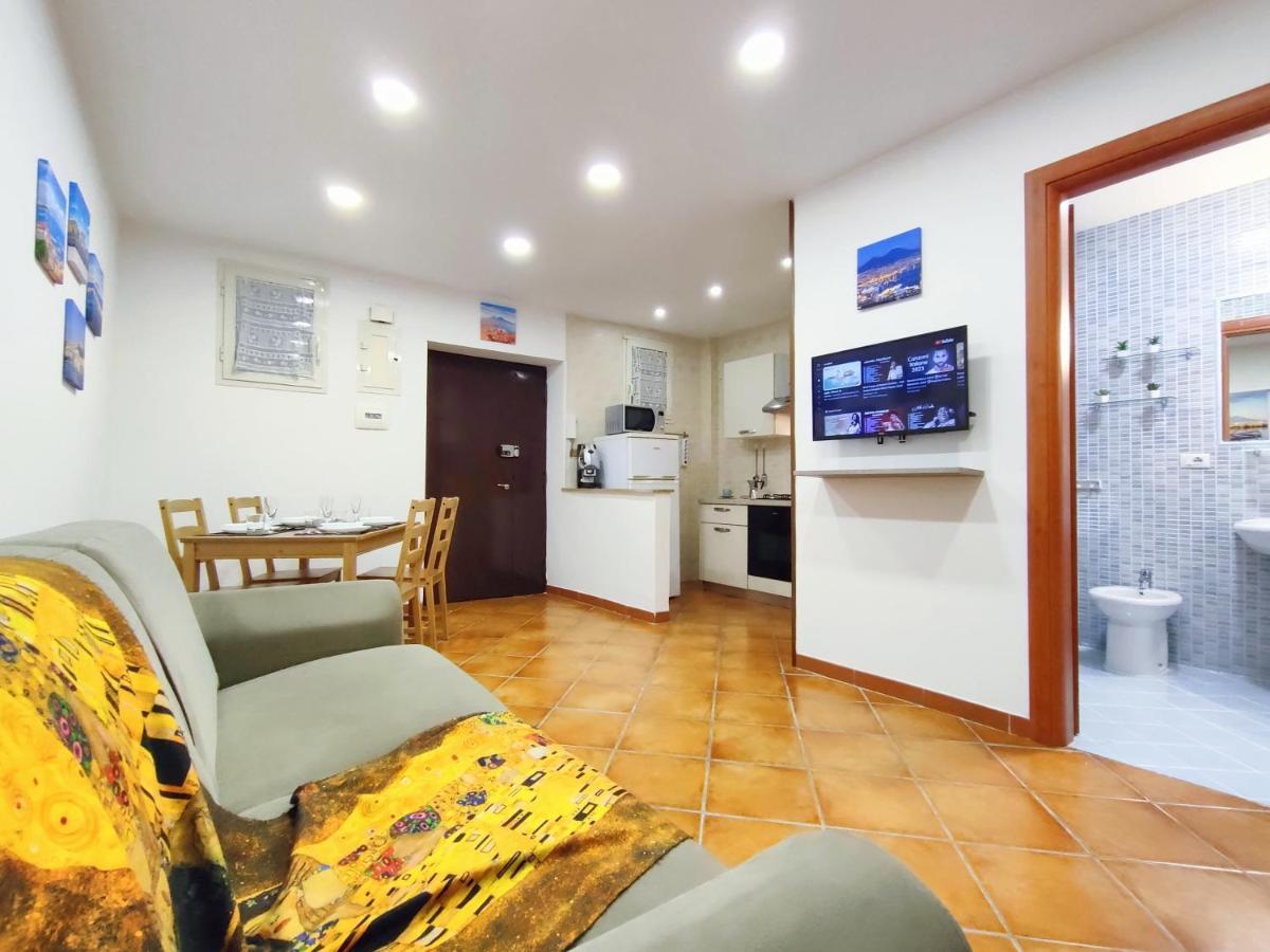 Chiaia House Vetriera *