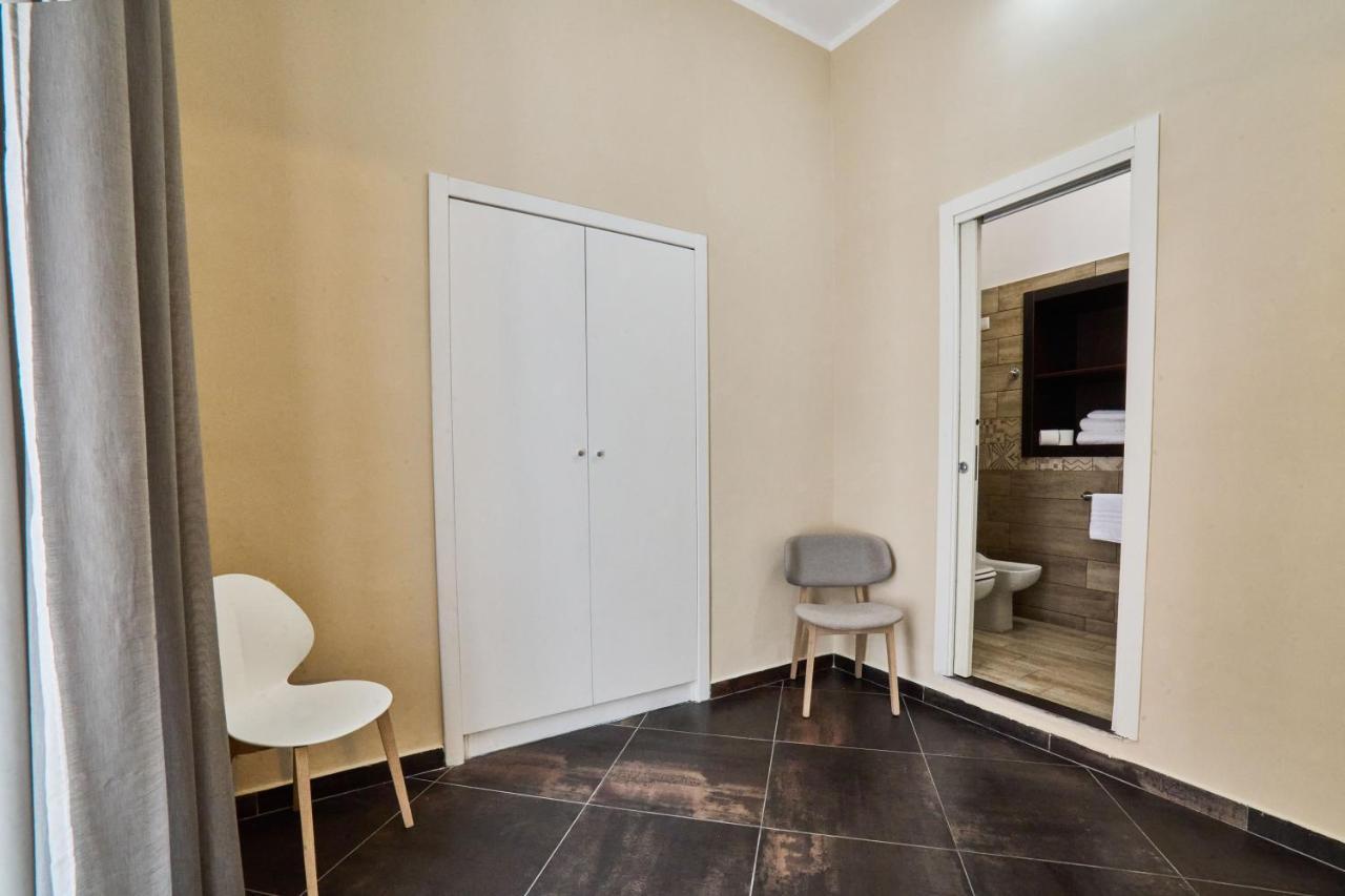 Via Niccolo Tommaseo 14 Apartment *