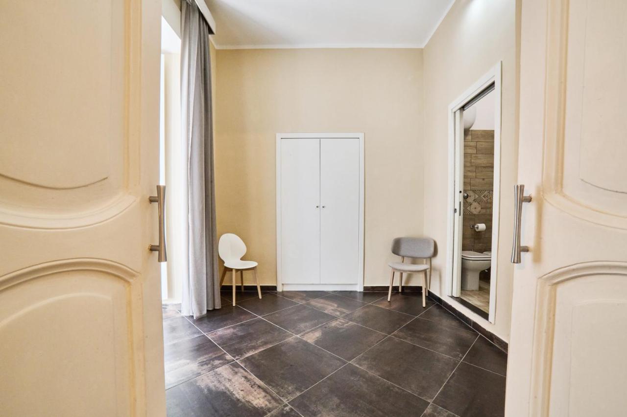 Apartment Via Niccolo Tommaseo 14 Naples