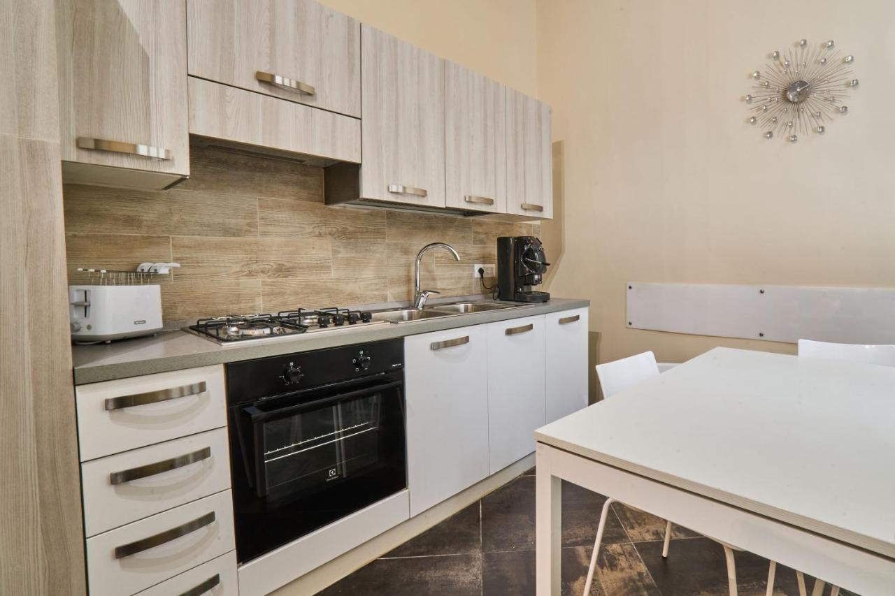 Via Niccolo Tommaseo 14 Apartment Naples