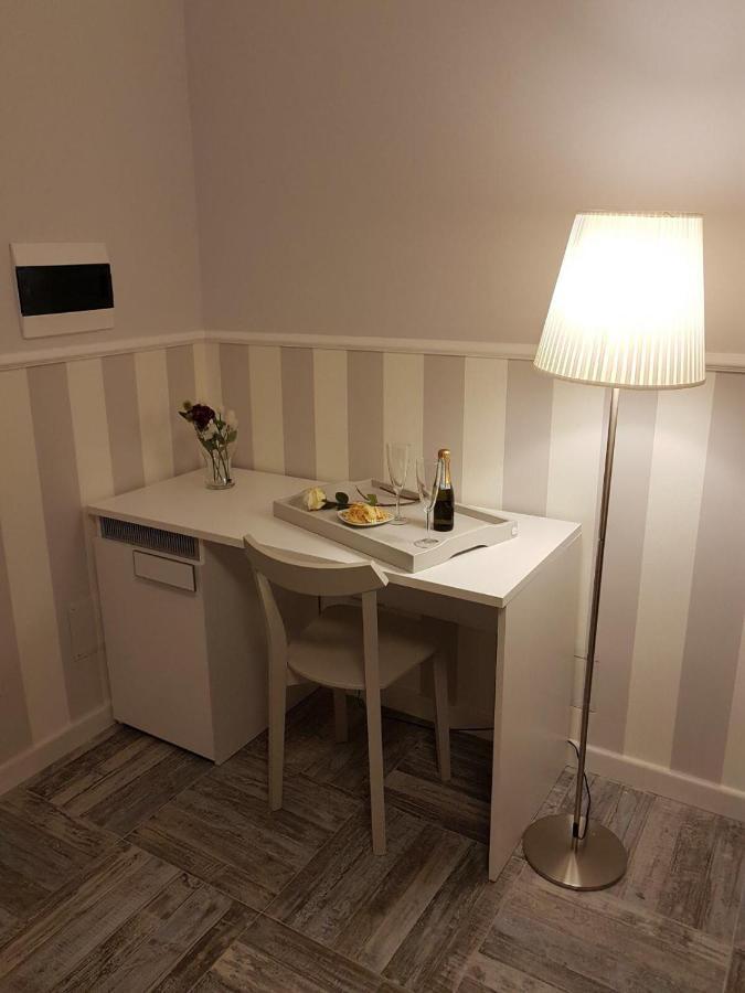 61 Piazza Cavour *