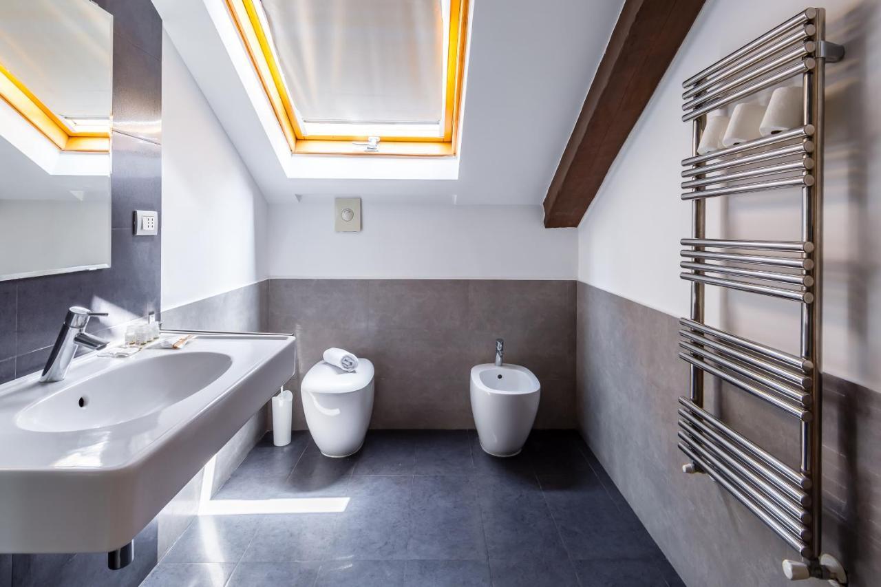 Apartment Attico Al Duomo By Napoliapartments