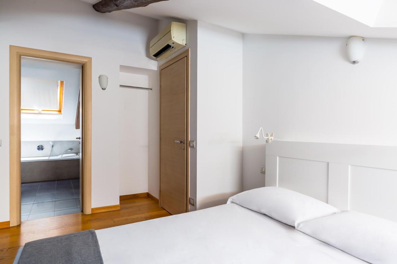 Attico Al Duomo By Napoliapartments Naples
