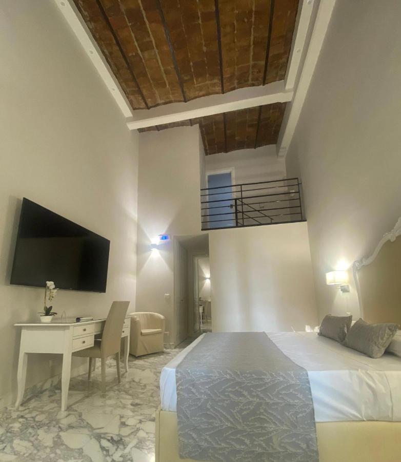Miluar Luxury - Vanvitelli Bed & Breakfast *