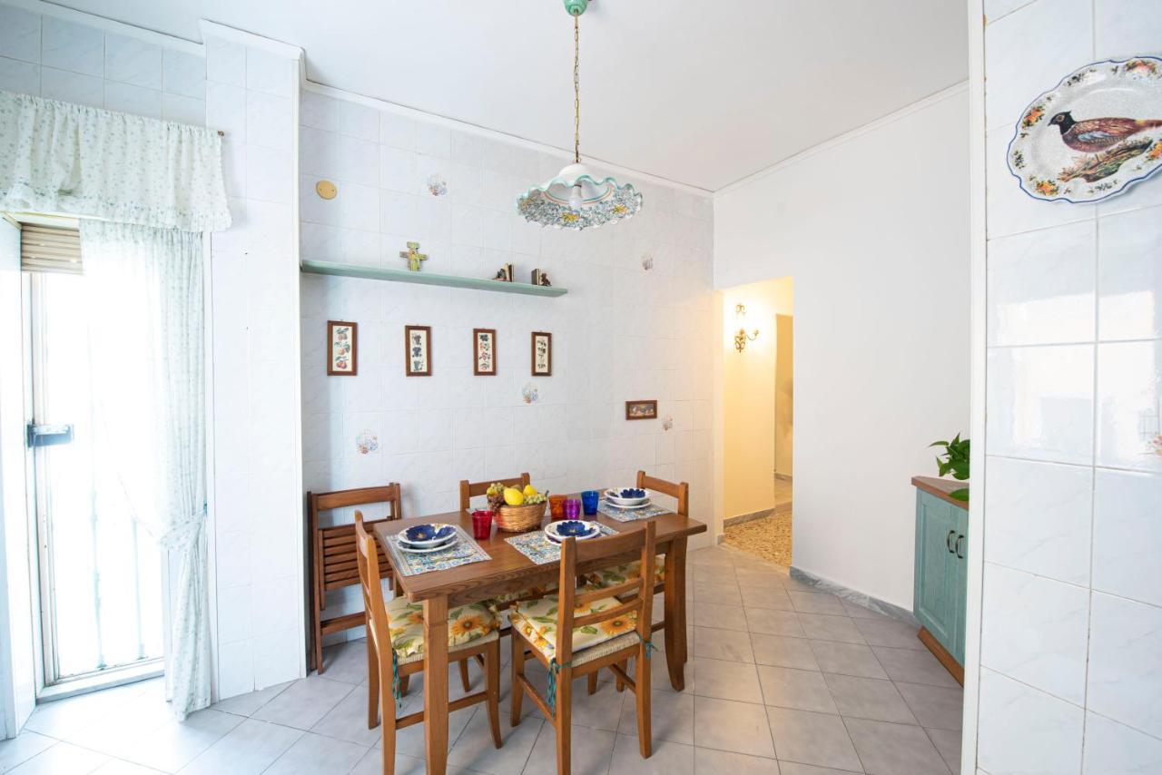 Apartment Vomero Cilea House With Balcony
