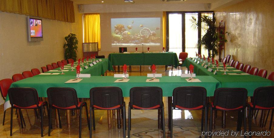Ranch Palace 4* Naples