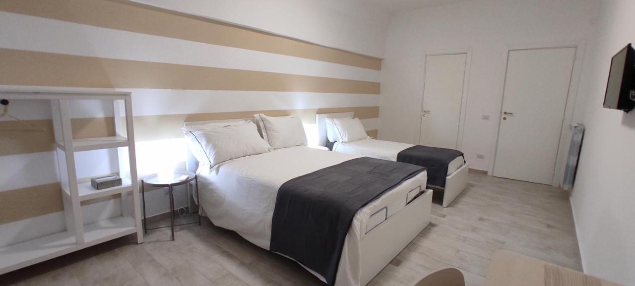 Fifth Floor Bed & Breakfast Naples