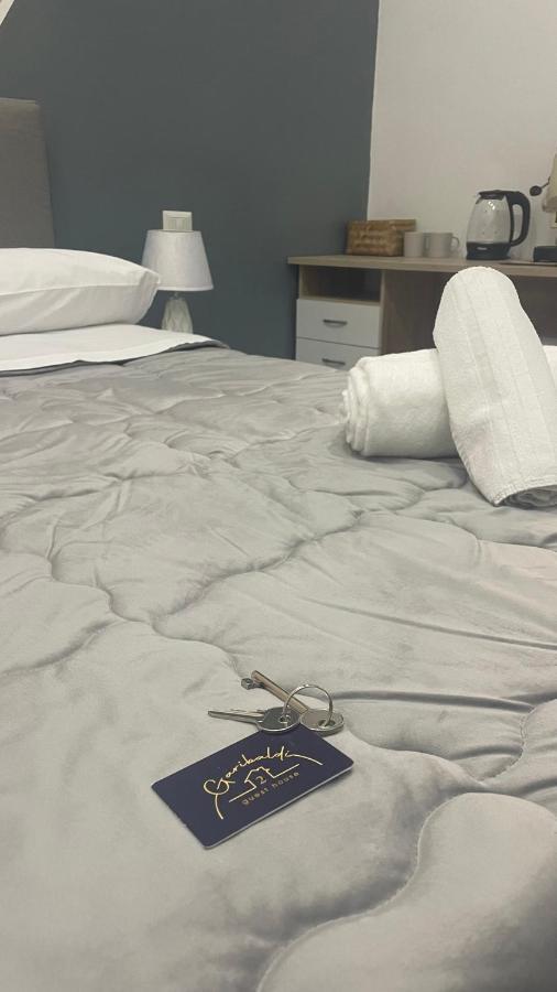 Garibaldi Guest house Naples