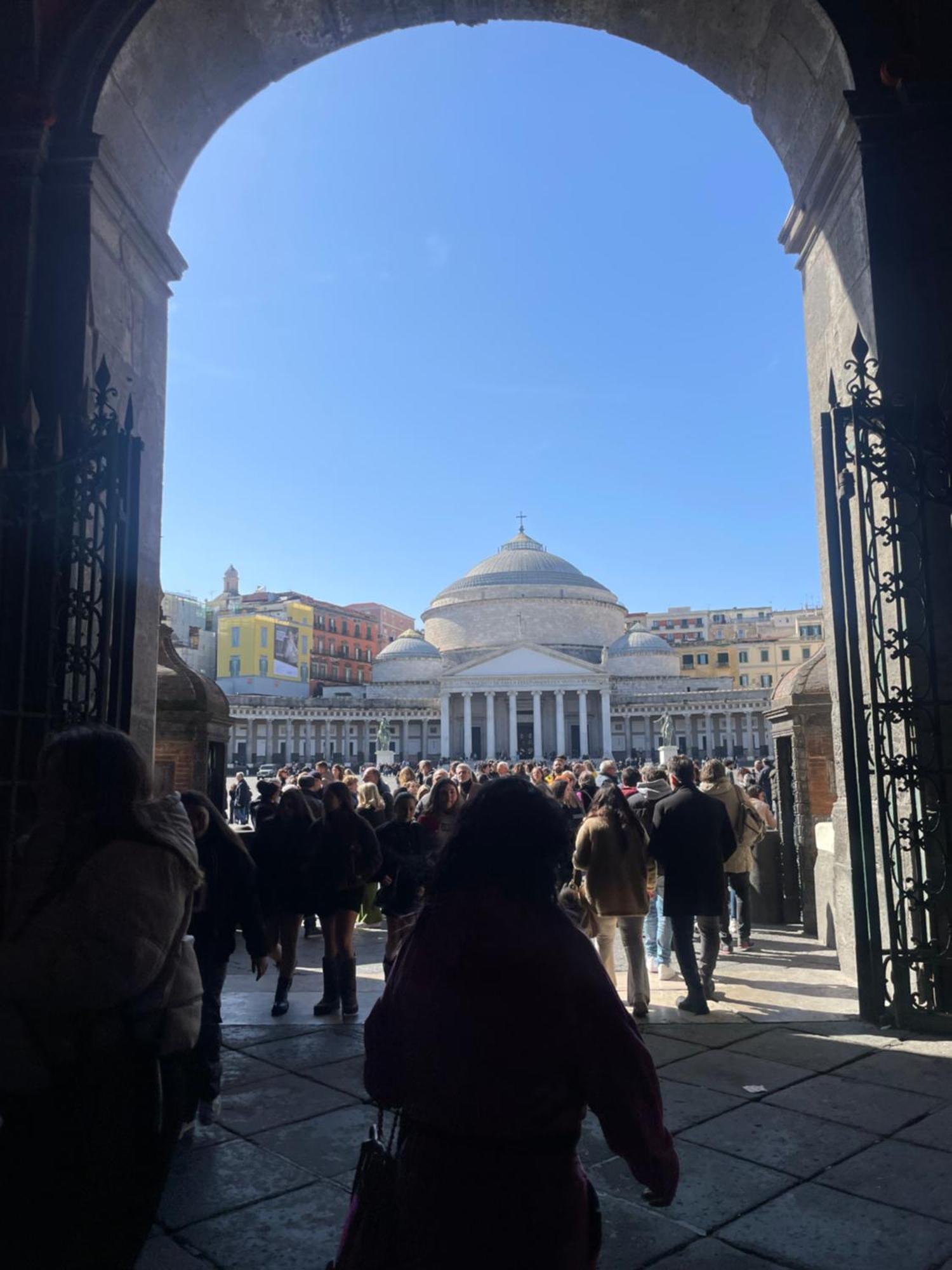 Casetta Piazza Plebiscito Naples