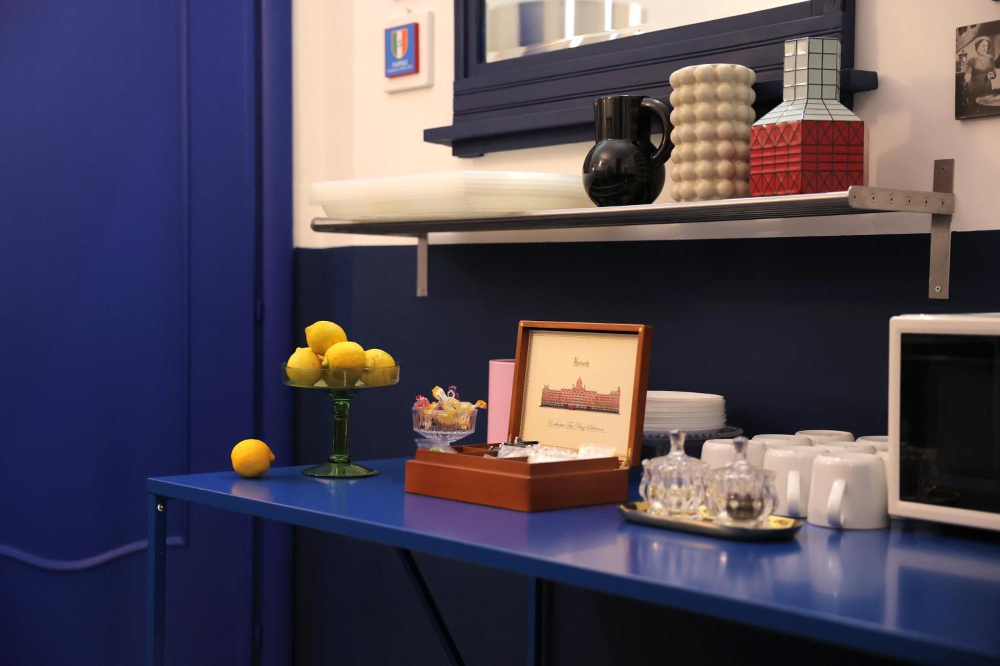 Bed & Breakfast Salotto Borbonico Naples