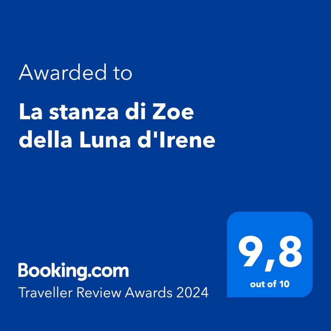 La Stanza Di Zoe Della Luna D'irene Naples