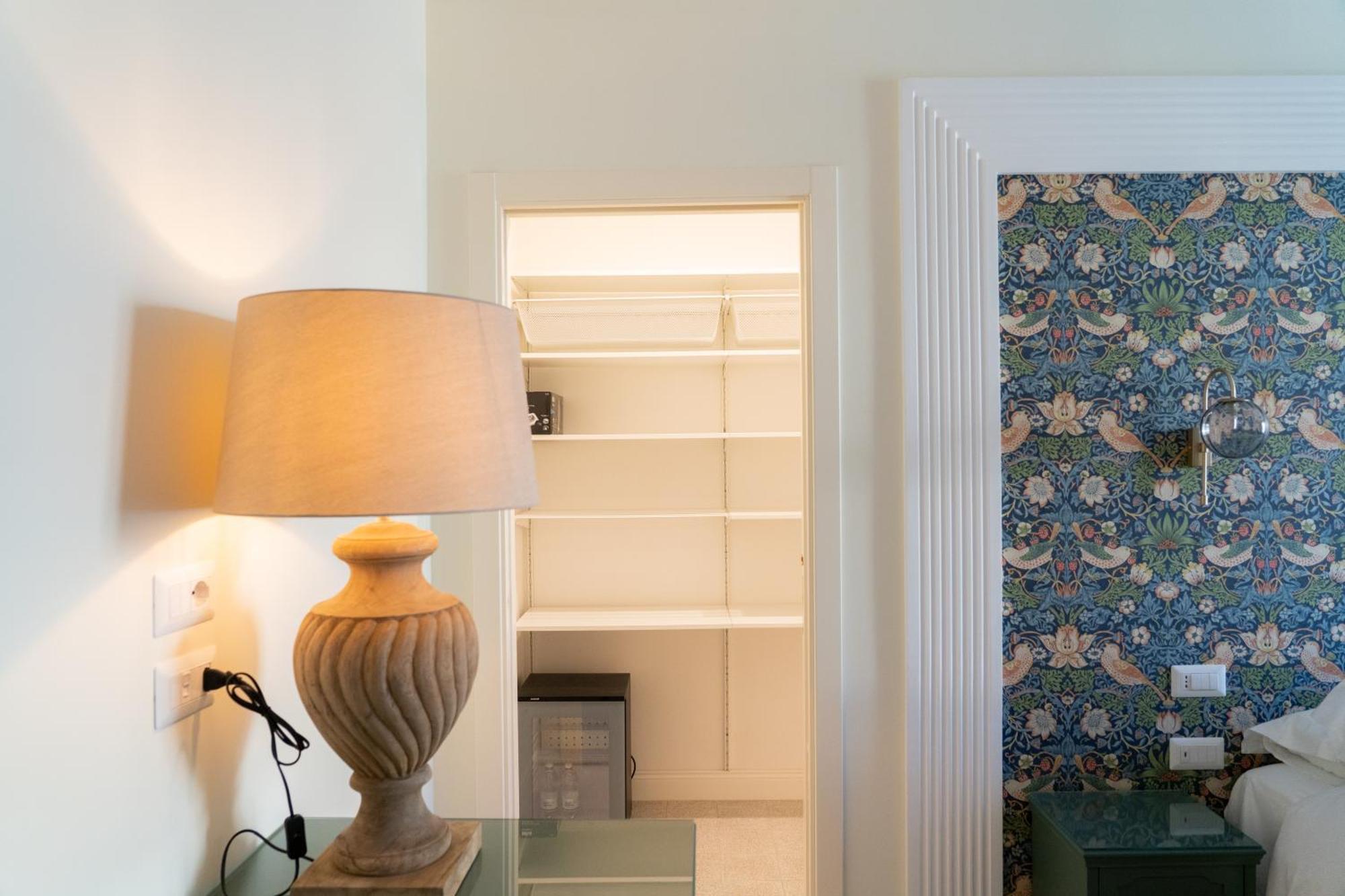 Domus Sibyllina, Palazzo Cavalcanti Bed & Breakfast Naples