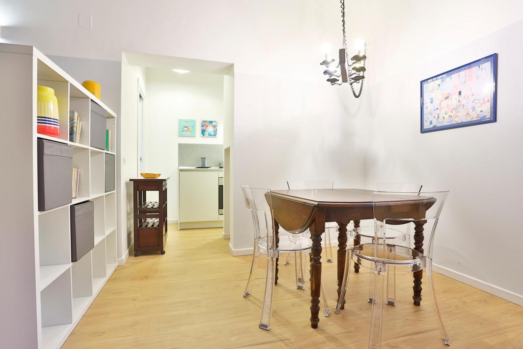 Apartment Urban Living In Chiaia - Close To Grenoble *