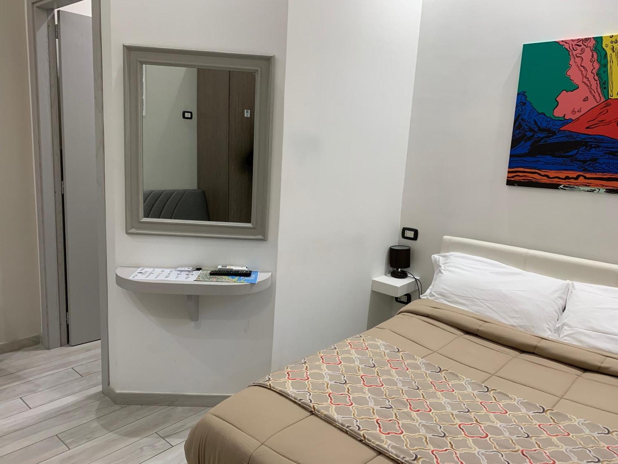 Residenza Suarez * Naples