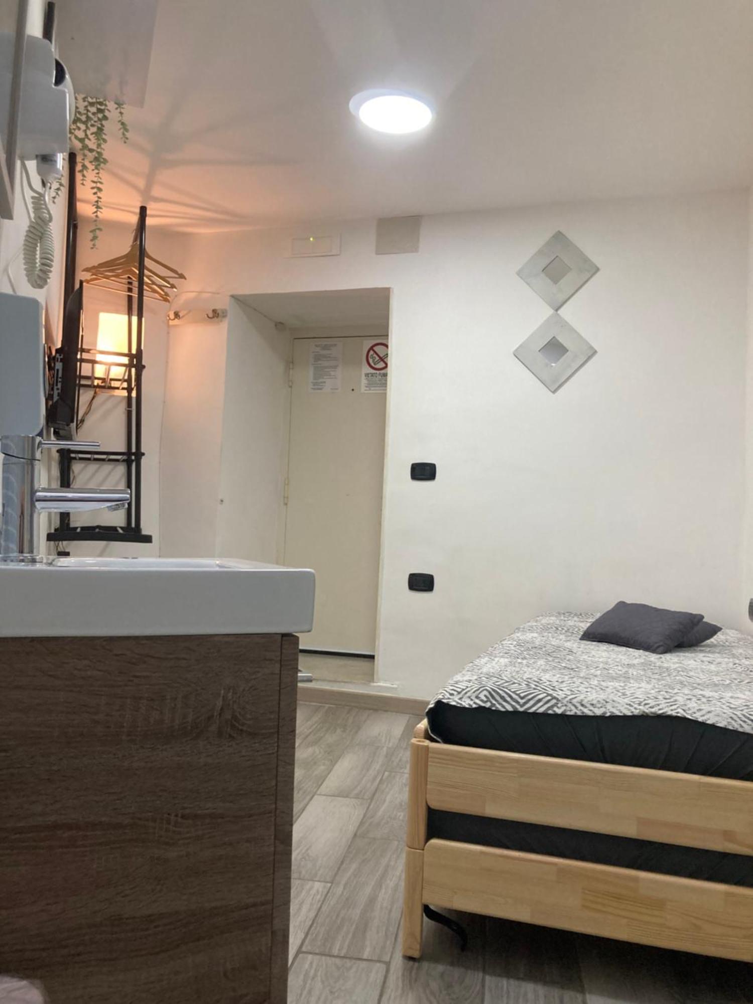 Central Nest Bed & Breakfast Naples