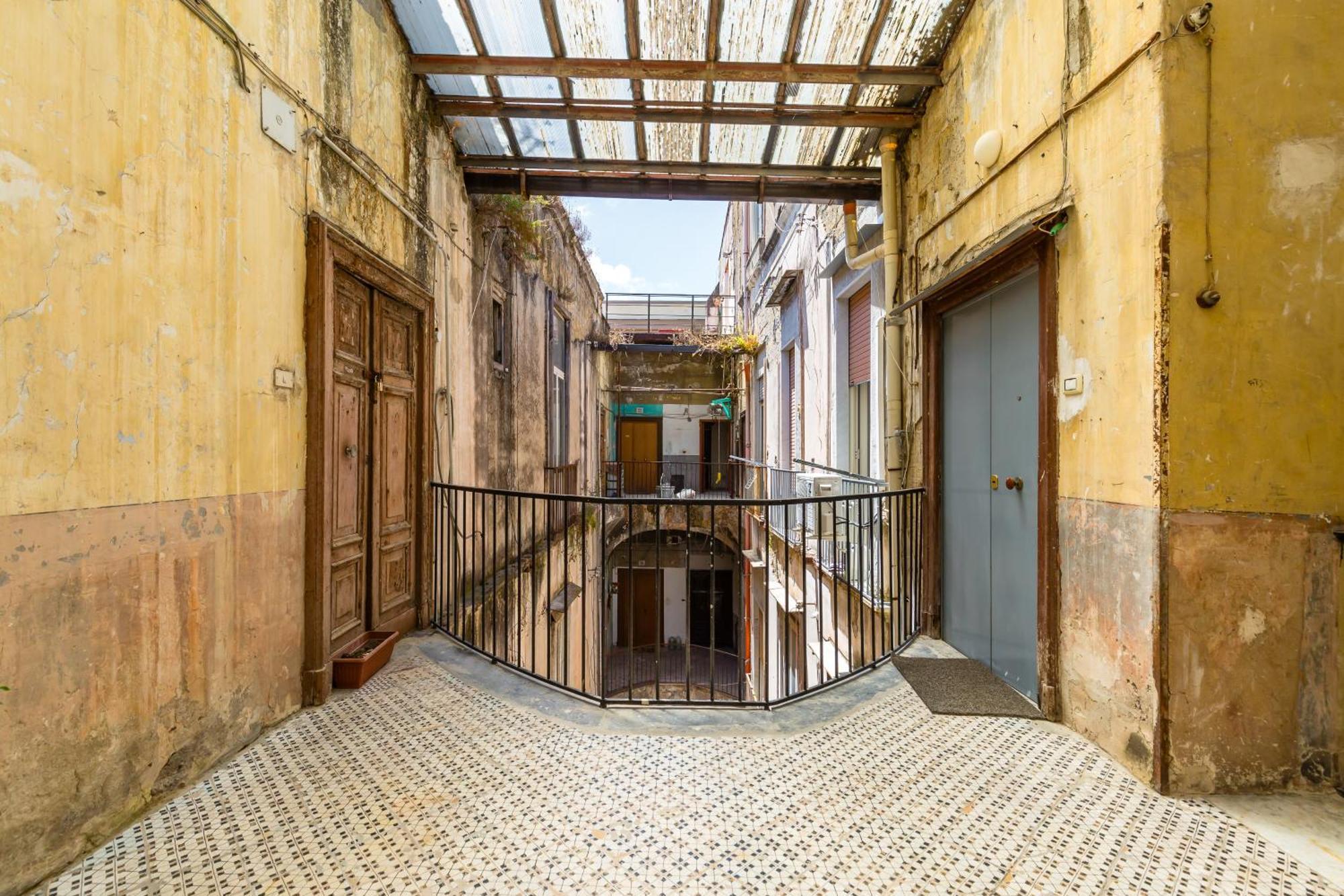Antica * Naples
