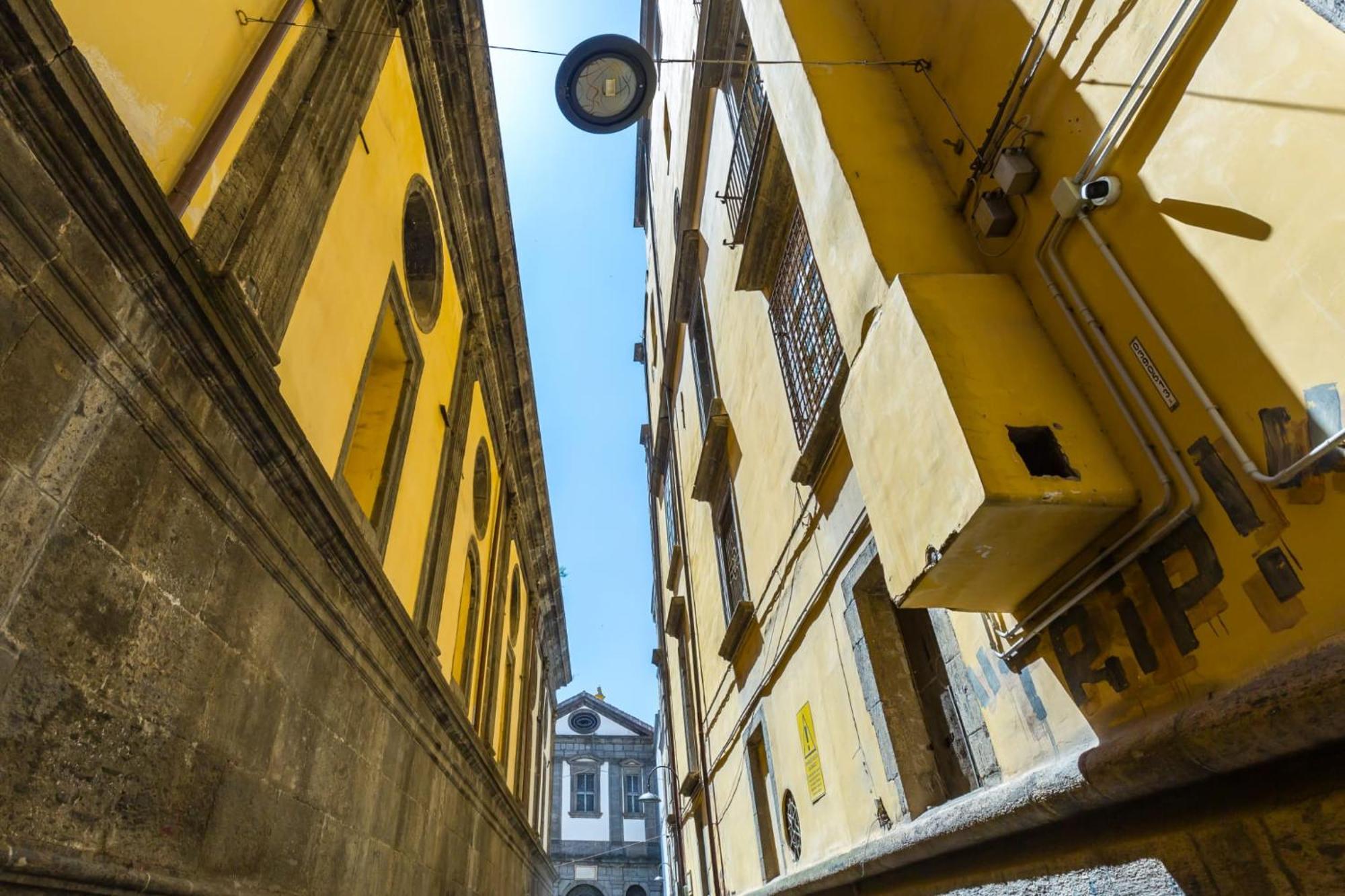 Antica * Naples