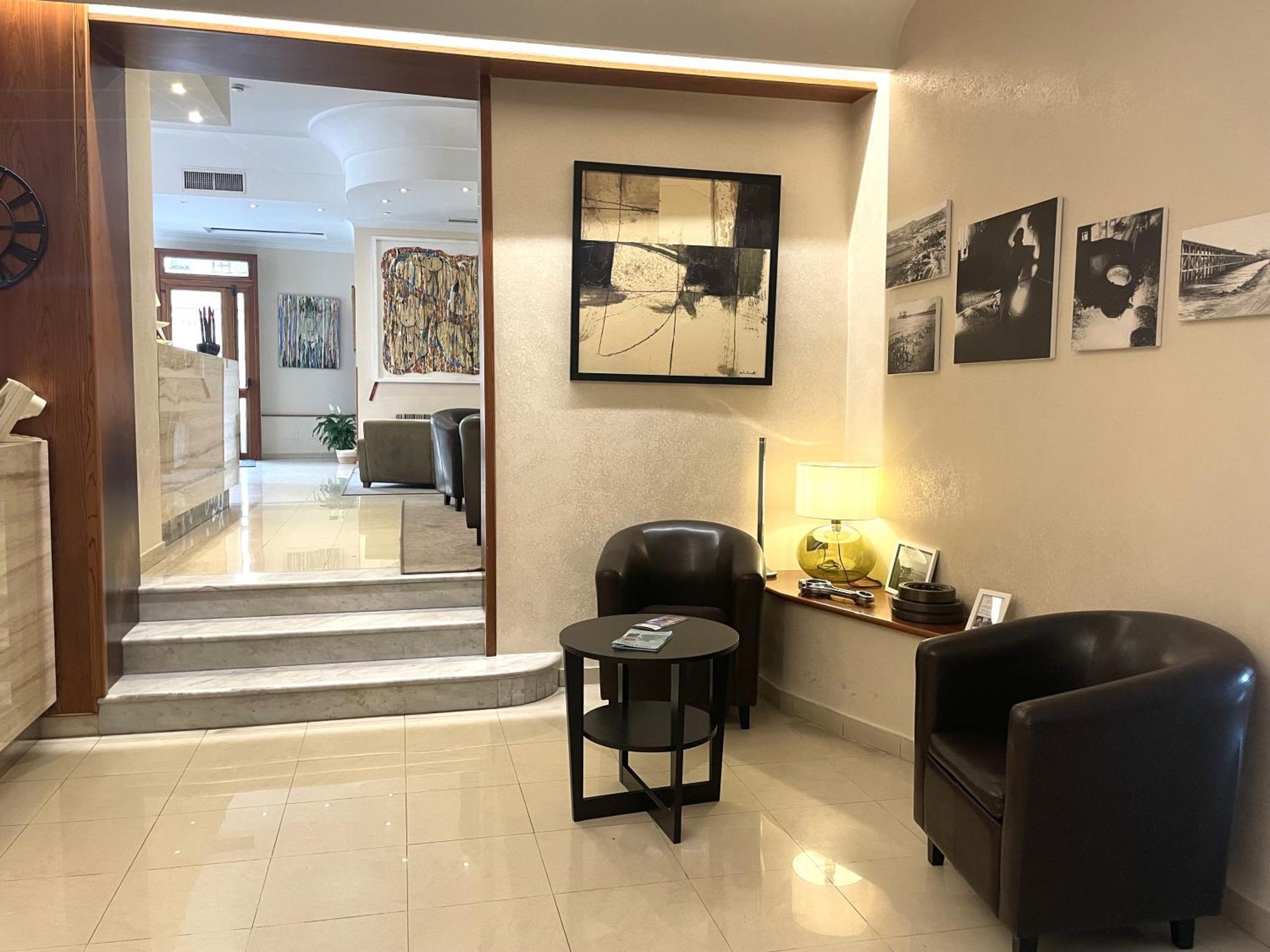 Hotel Nuvo Naples