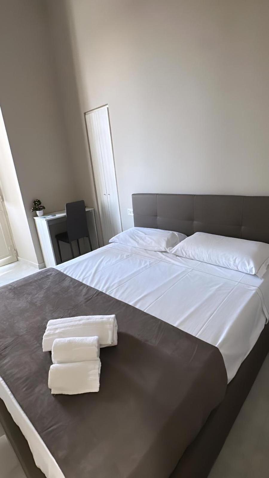 Royal Flower Bed & Breakfast Naples