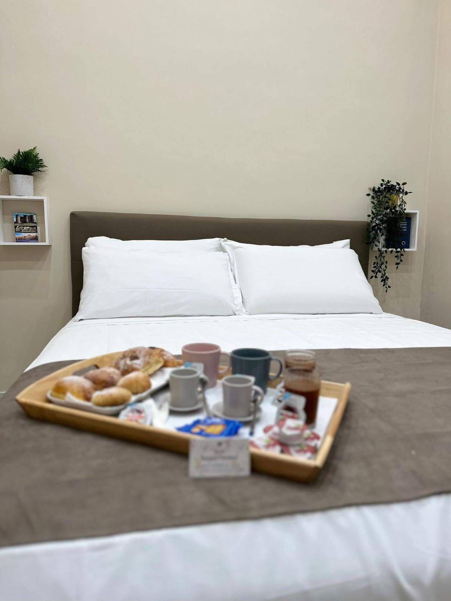 Bed & Breakfast Royal Flower Naples