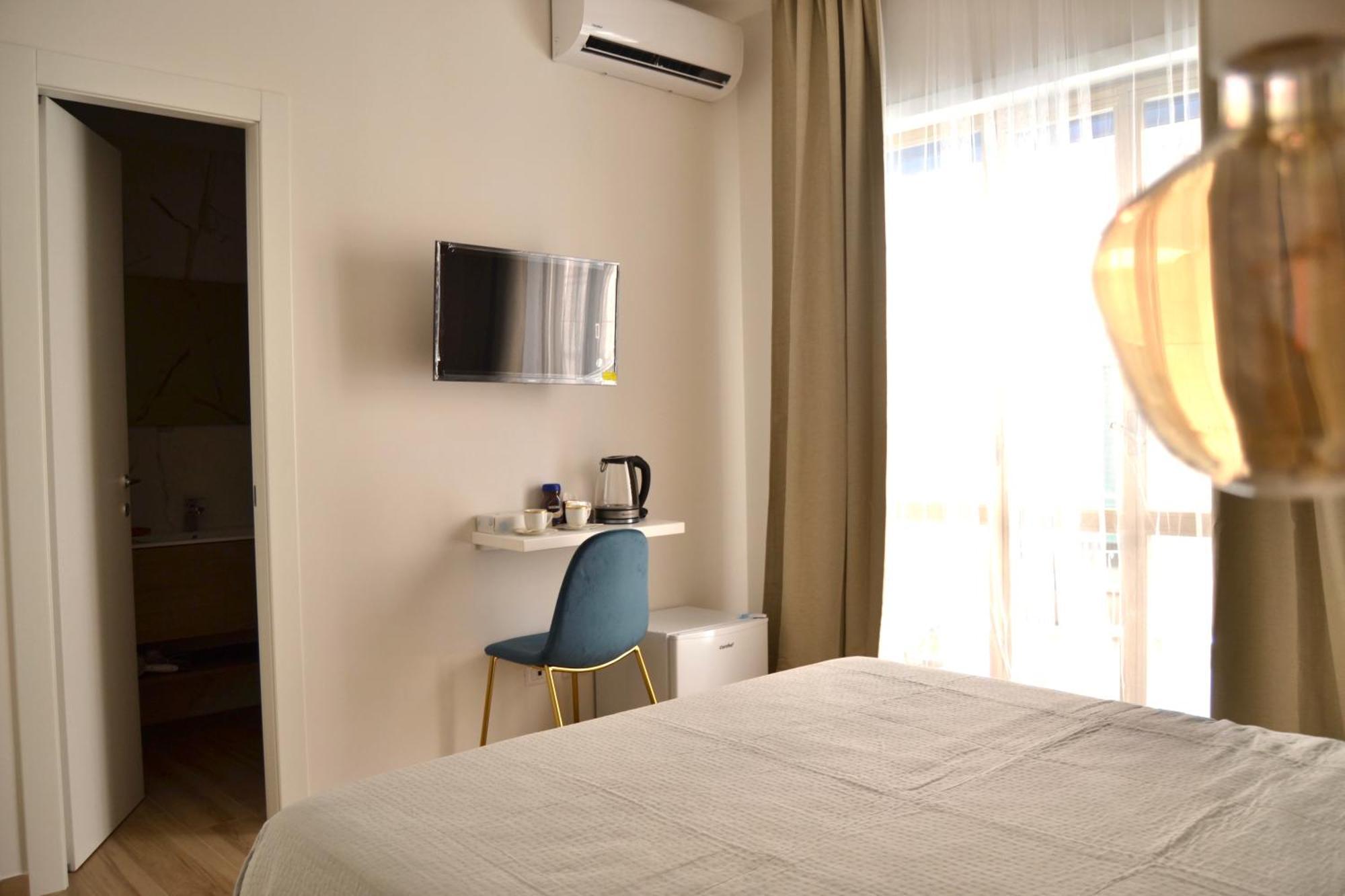 Crystal Guest house *