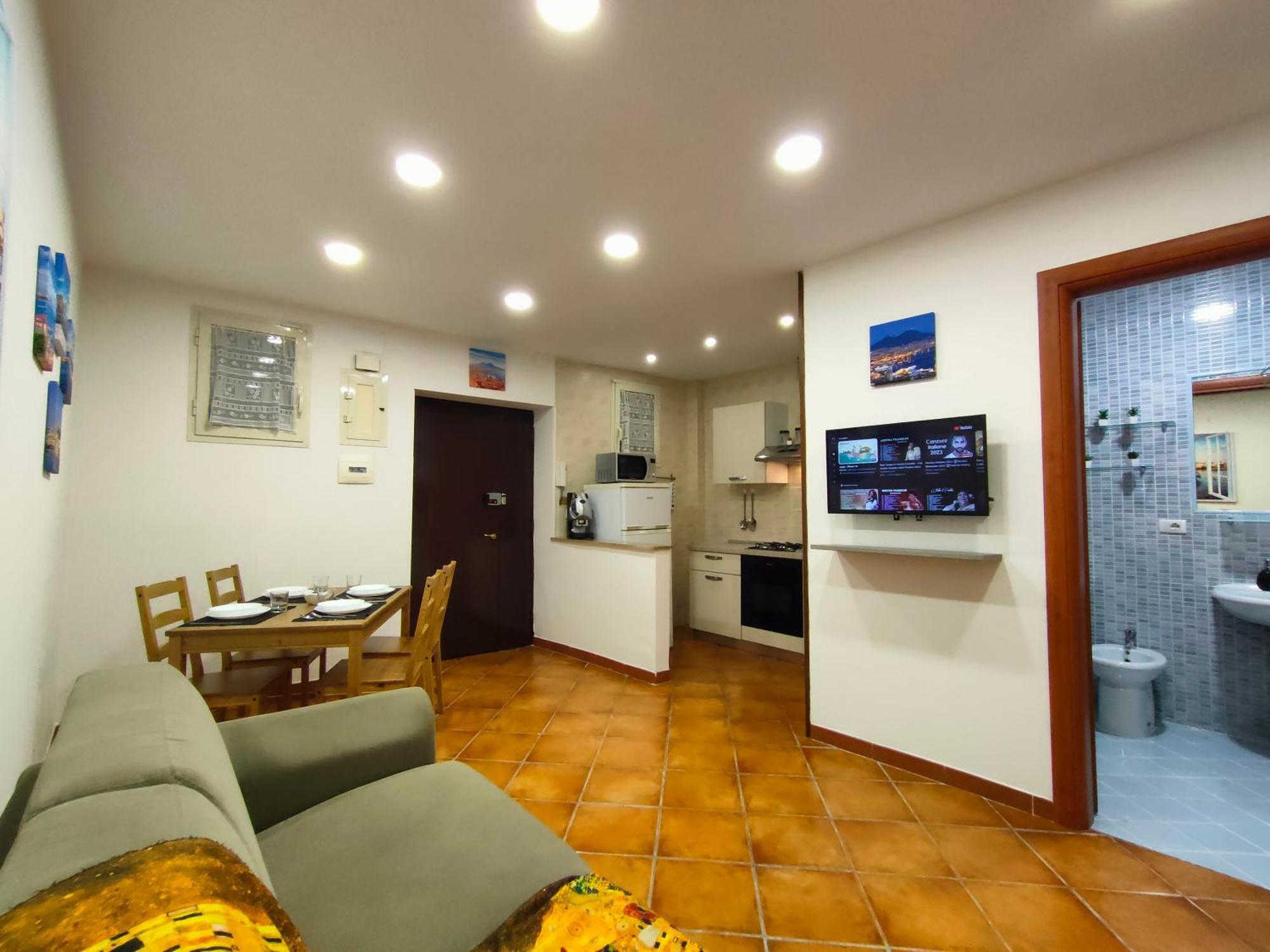 Chiaia House Vetriera Apartment