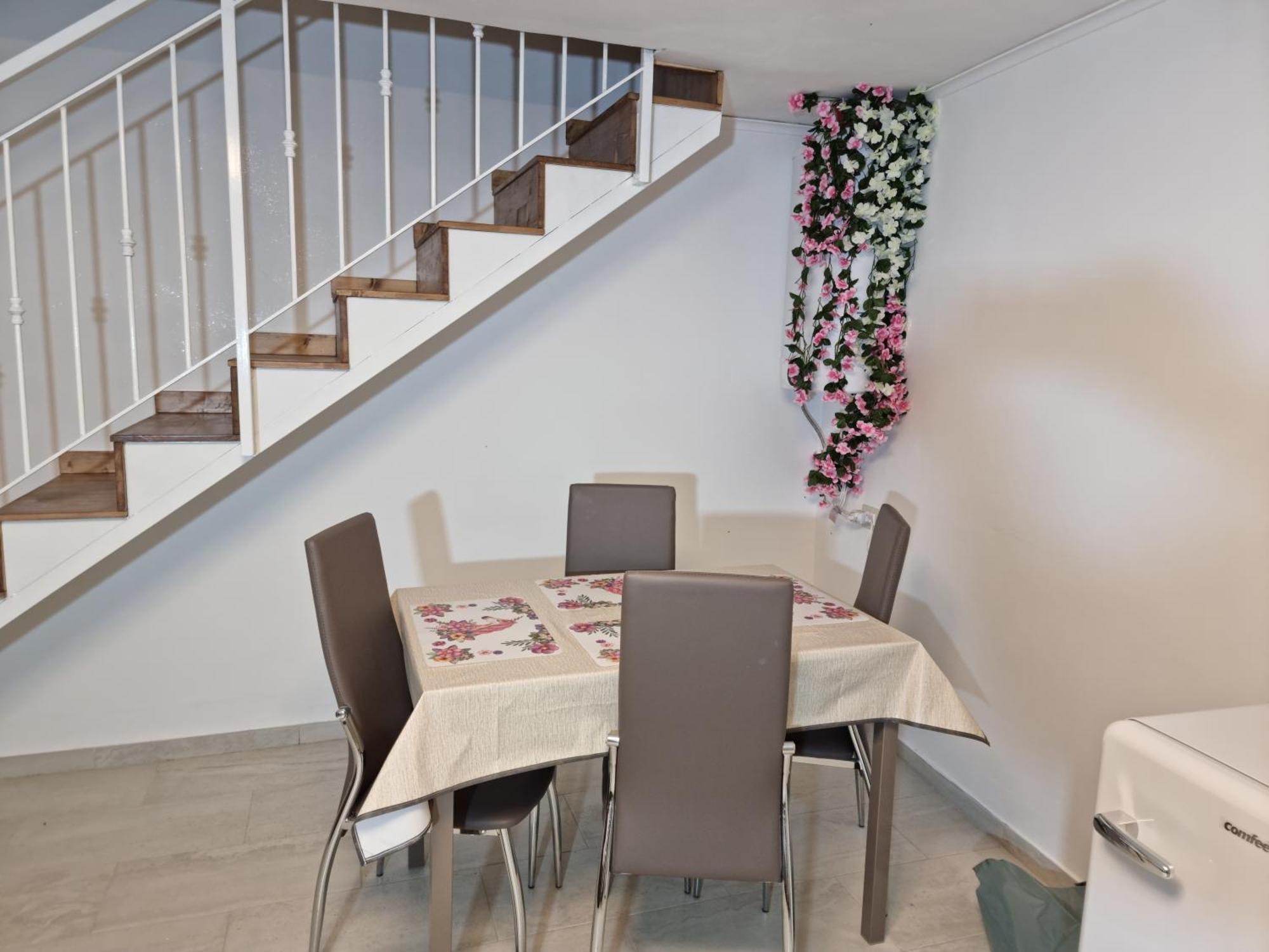 Dv House Via Toledo Quartierispagnoli Naples