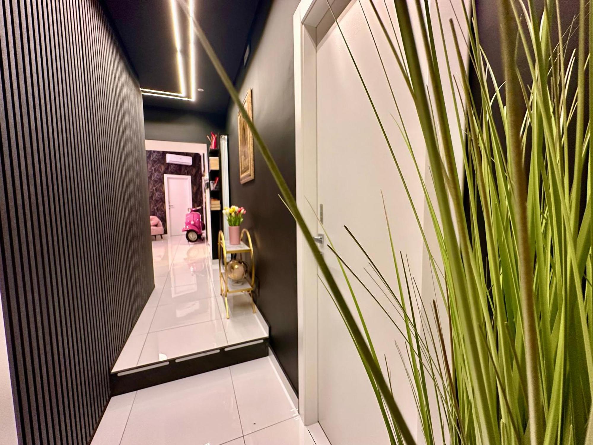 Elegance Spaccanapoli Naples