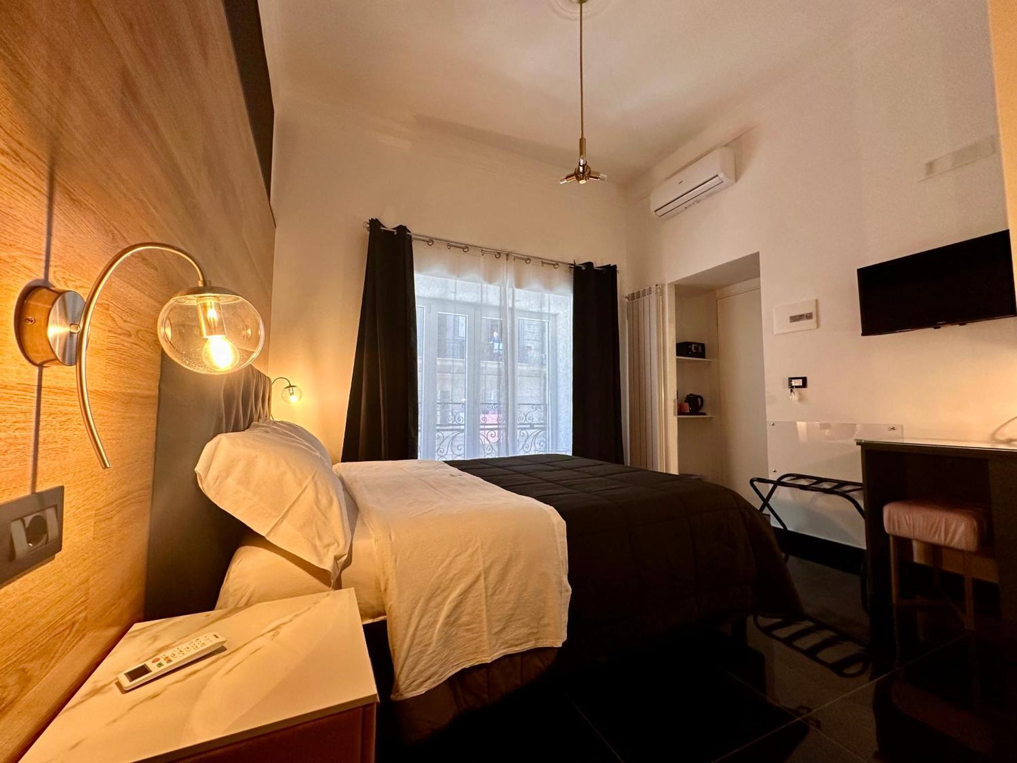 Elegance Spaccanapoli Naples