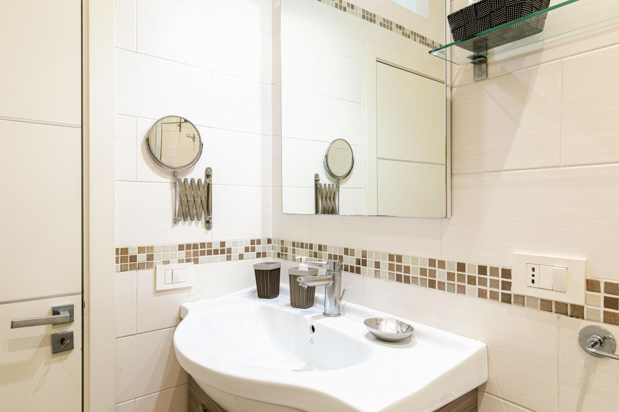 Apartment Da Nonna Lina Ai Naples