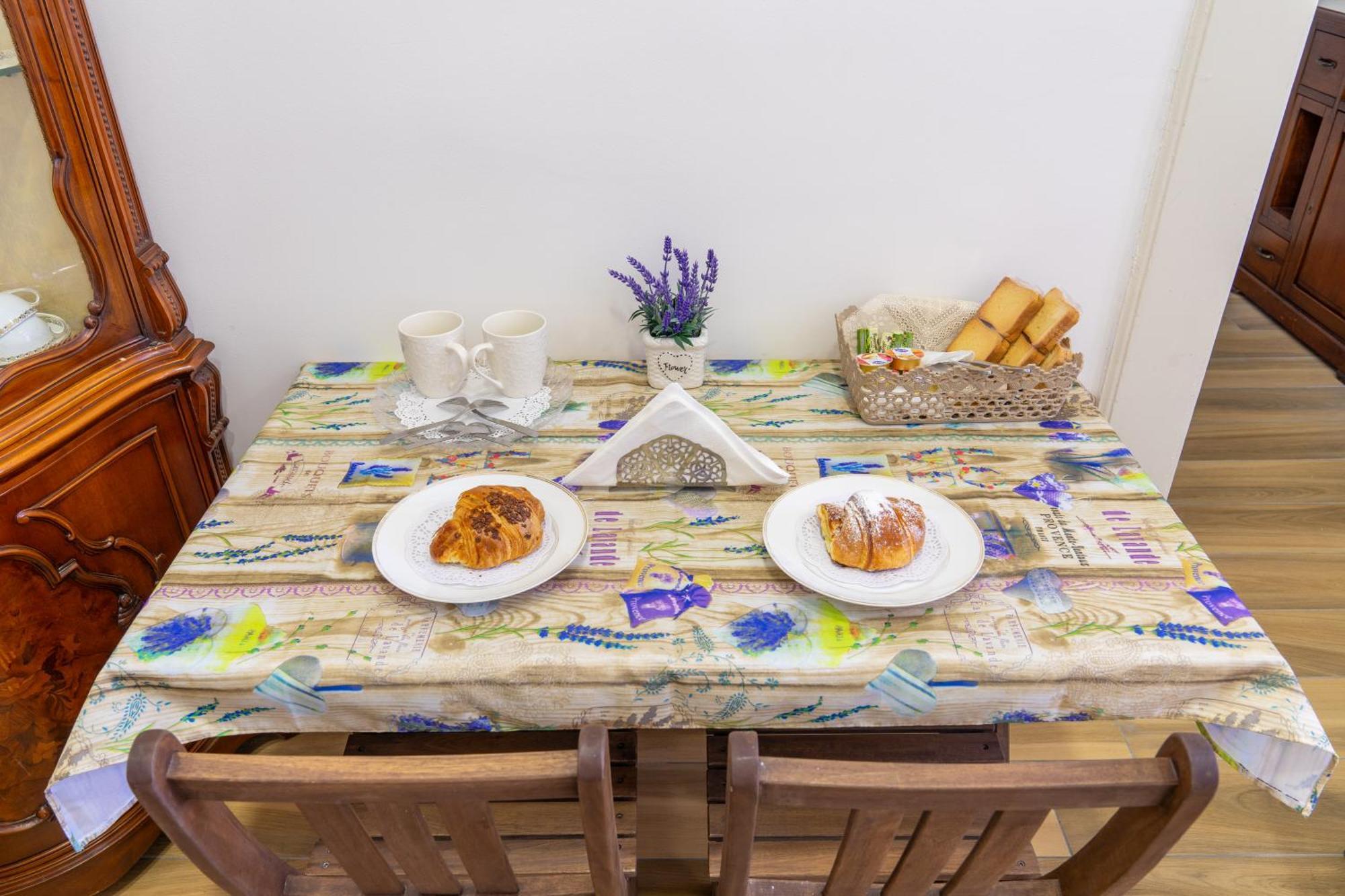 Palazzo Sersale Bed & Breakfast