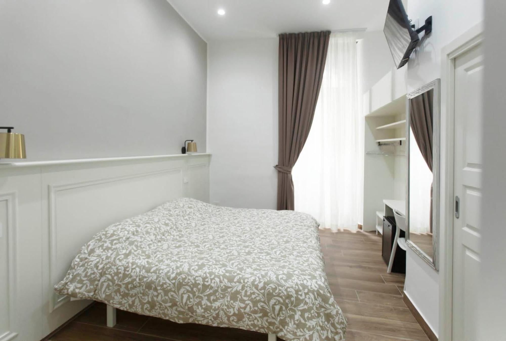 Vomero House Guest house