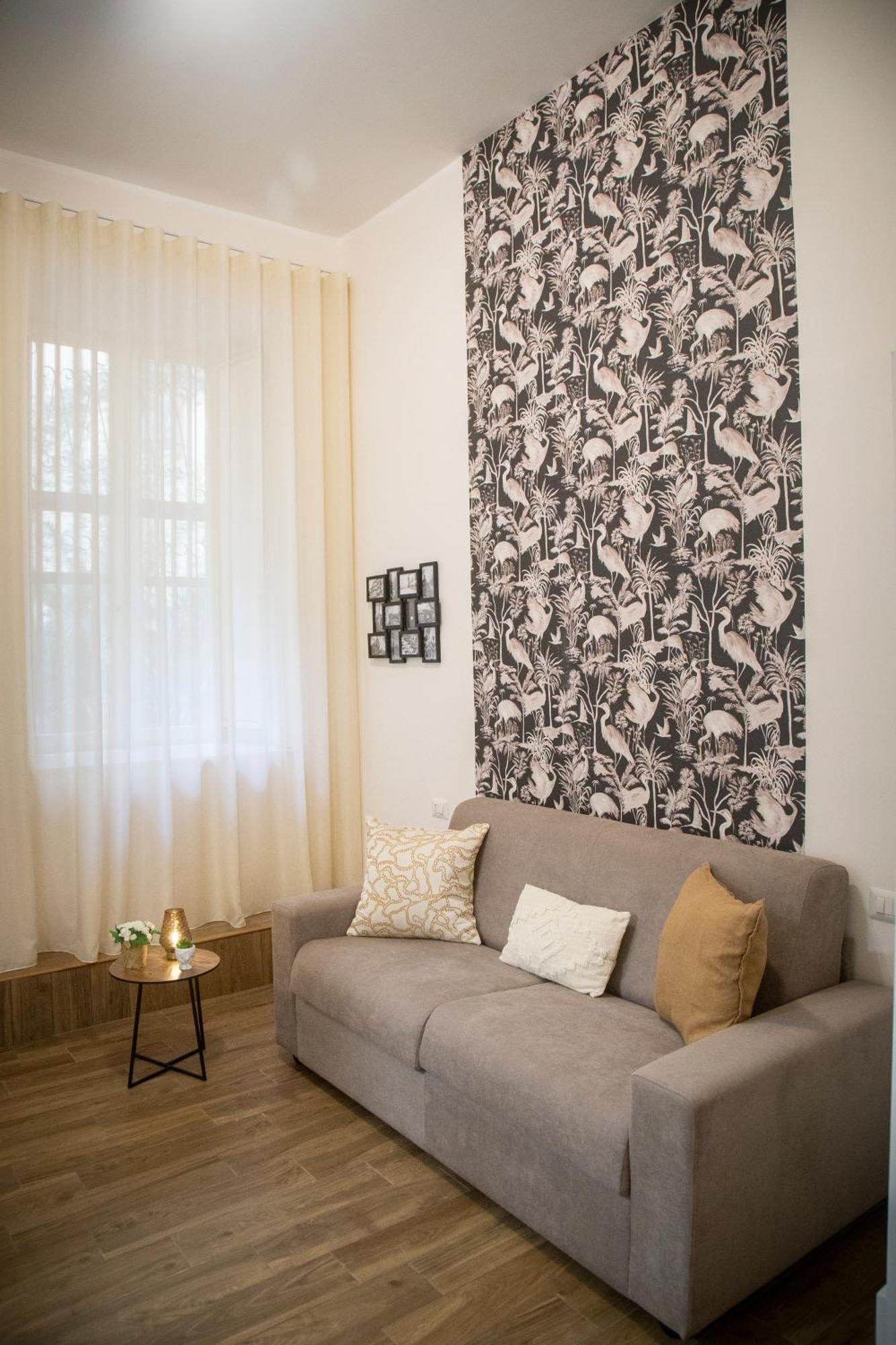 Peppe Prestige Naples