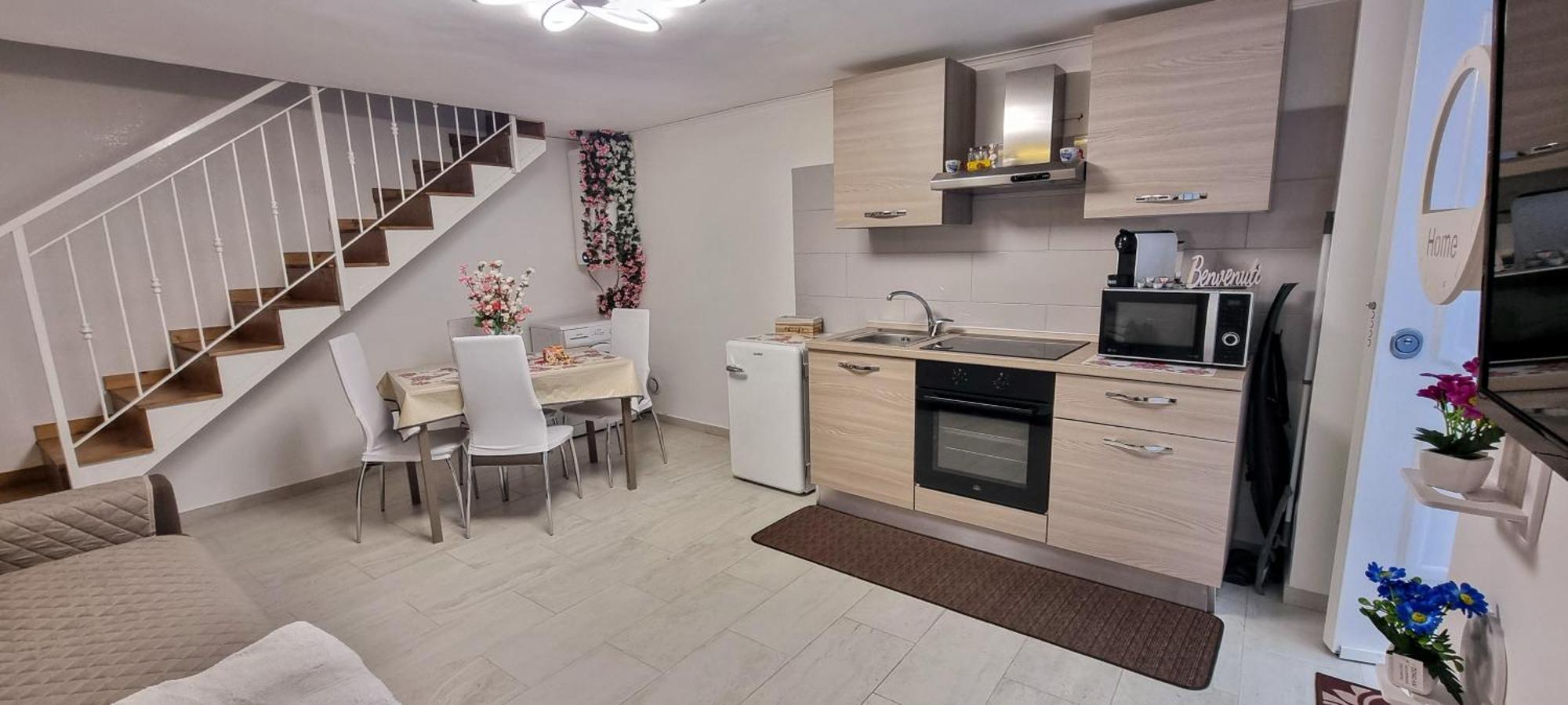 Dv House Via Toledo Quartierispagnoli Naples