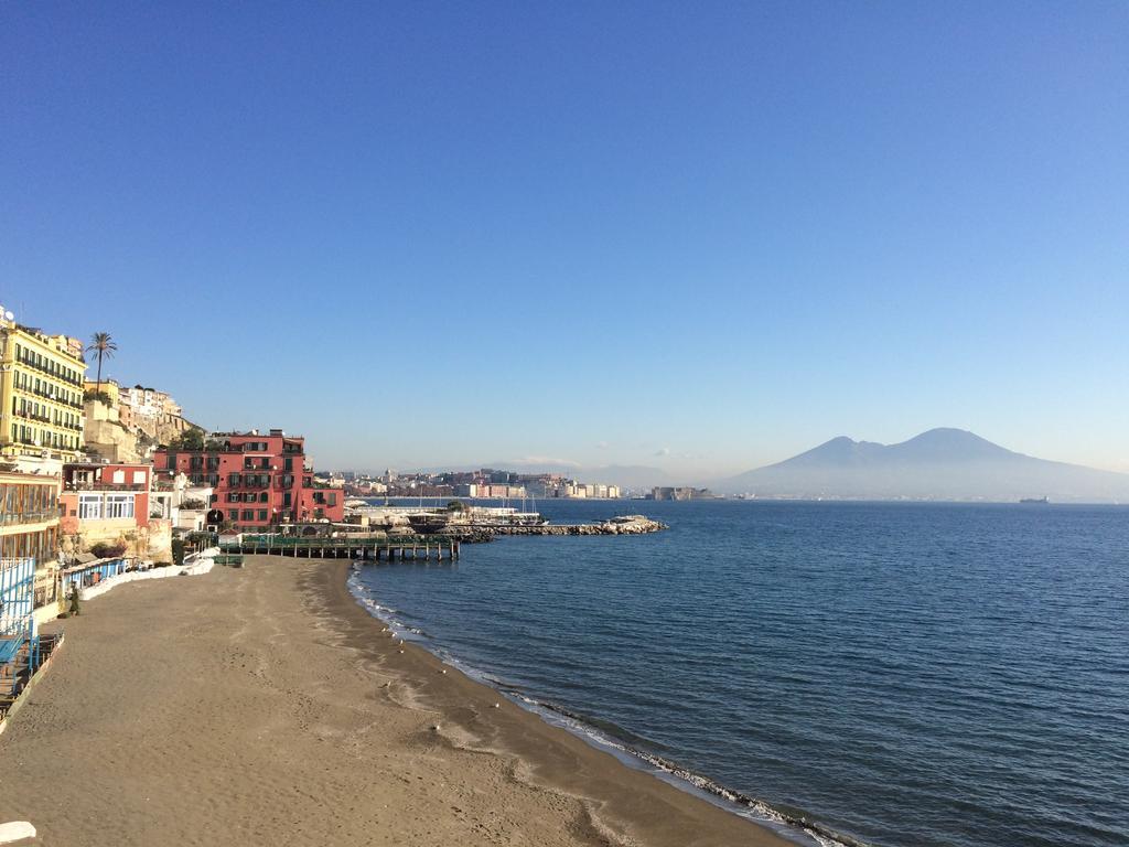 Base Mergellina Bed & Breakfast 3*
