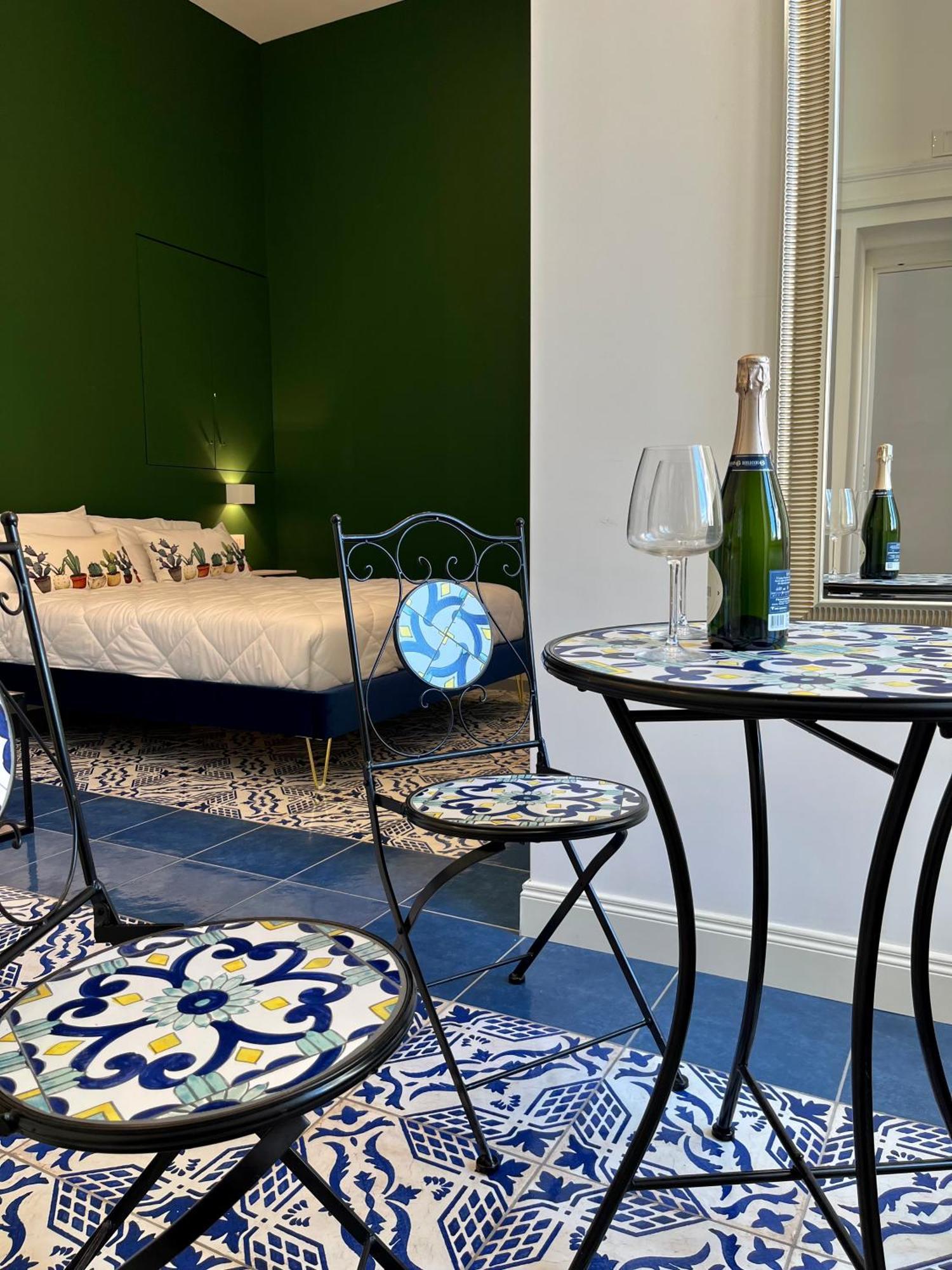 Gramsci 16 Guest house Naples