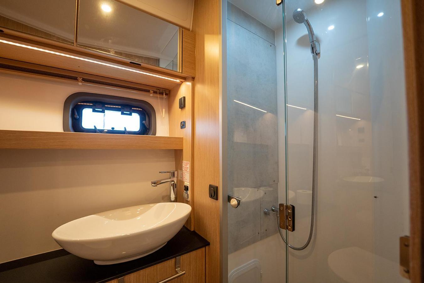 Greros Yacht By Clapa H.&g Group * Naples