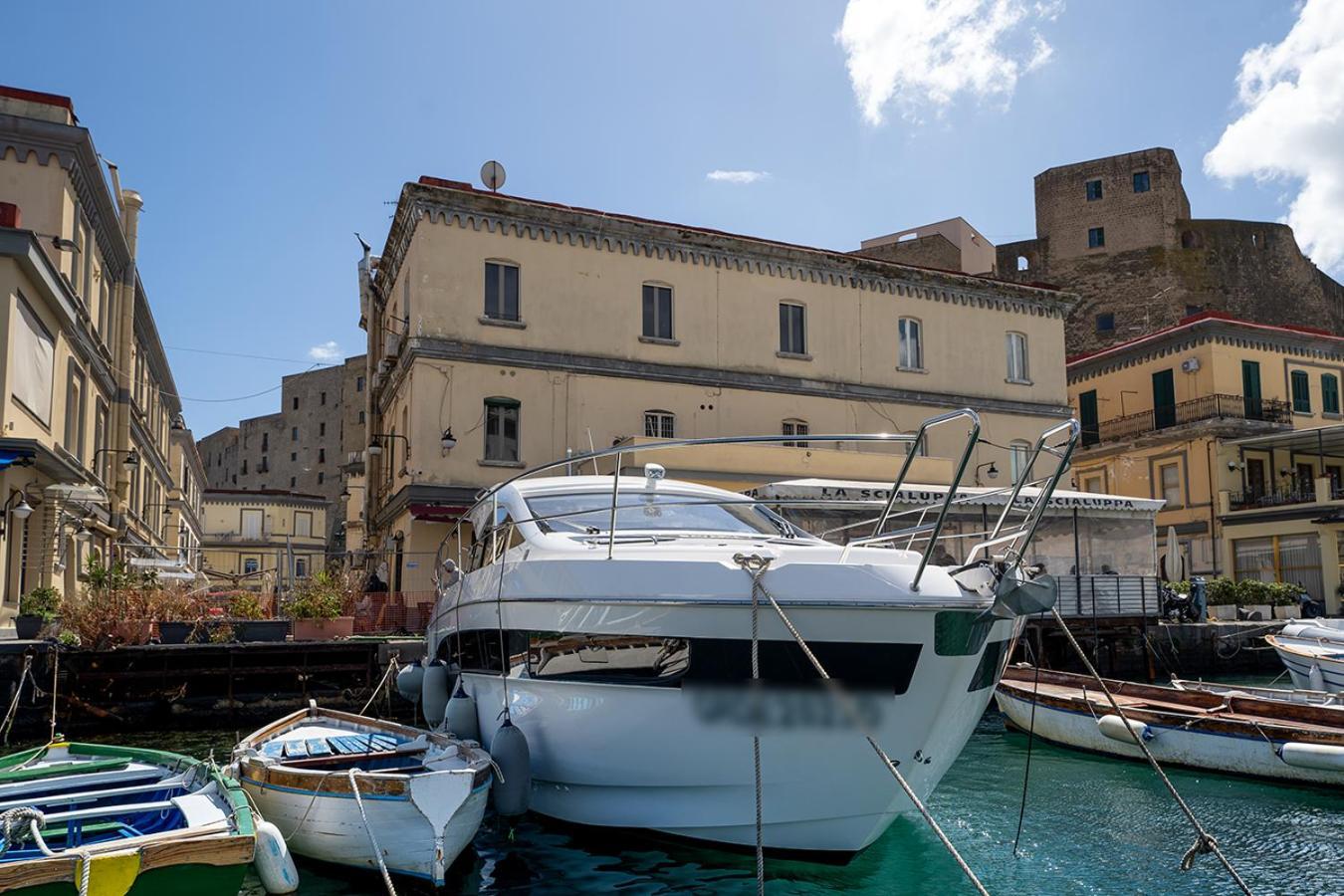 Greros Yacht By Clapa H.&g Group *