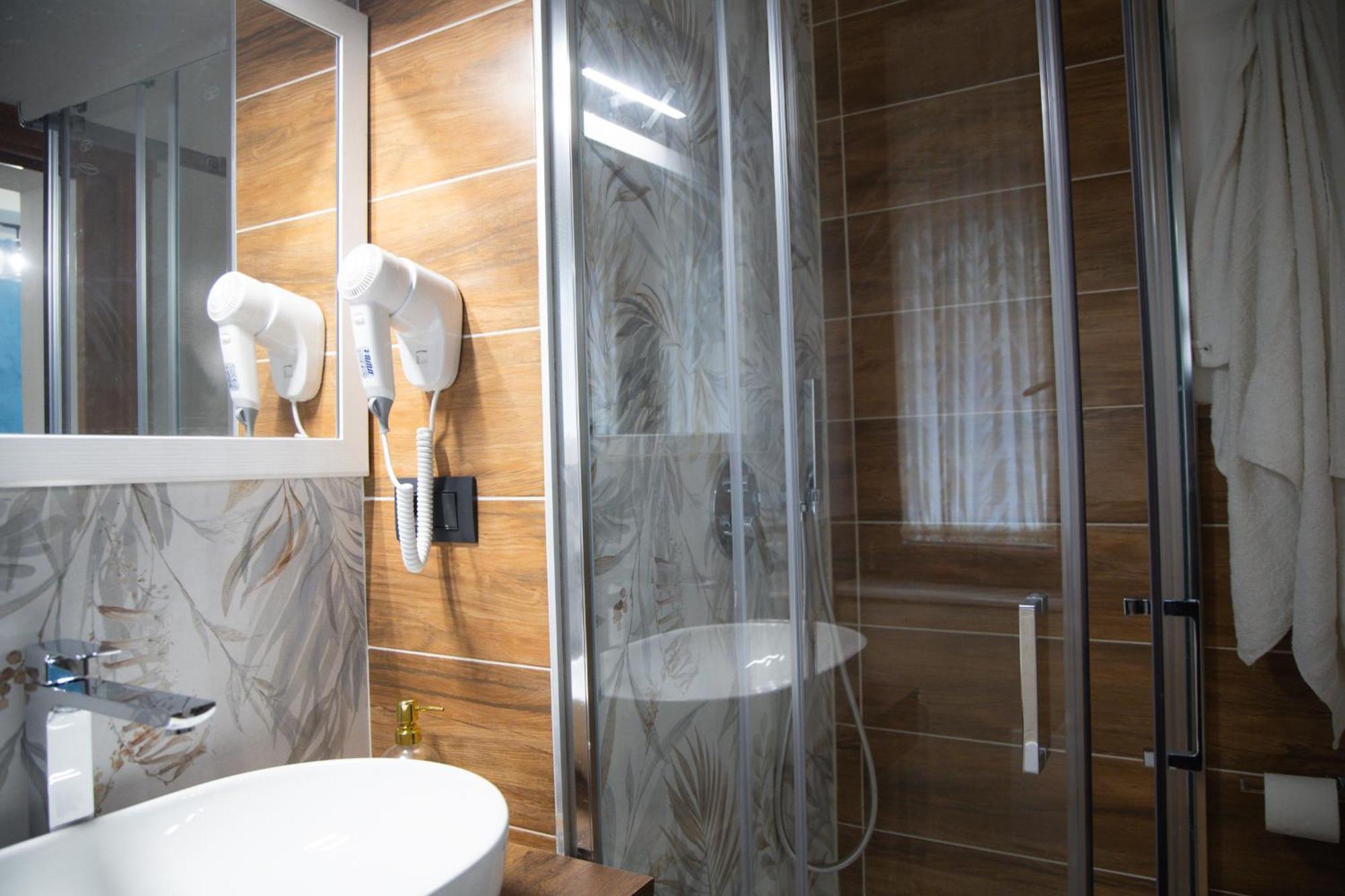 El Diez Guest house Naples