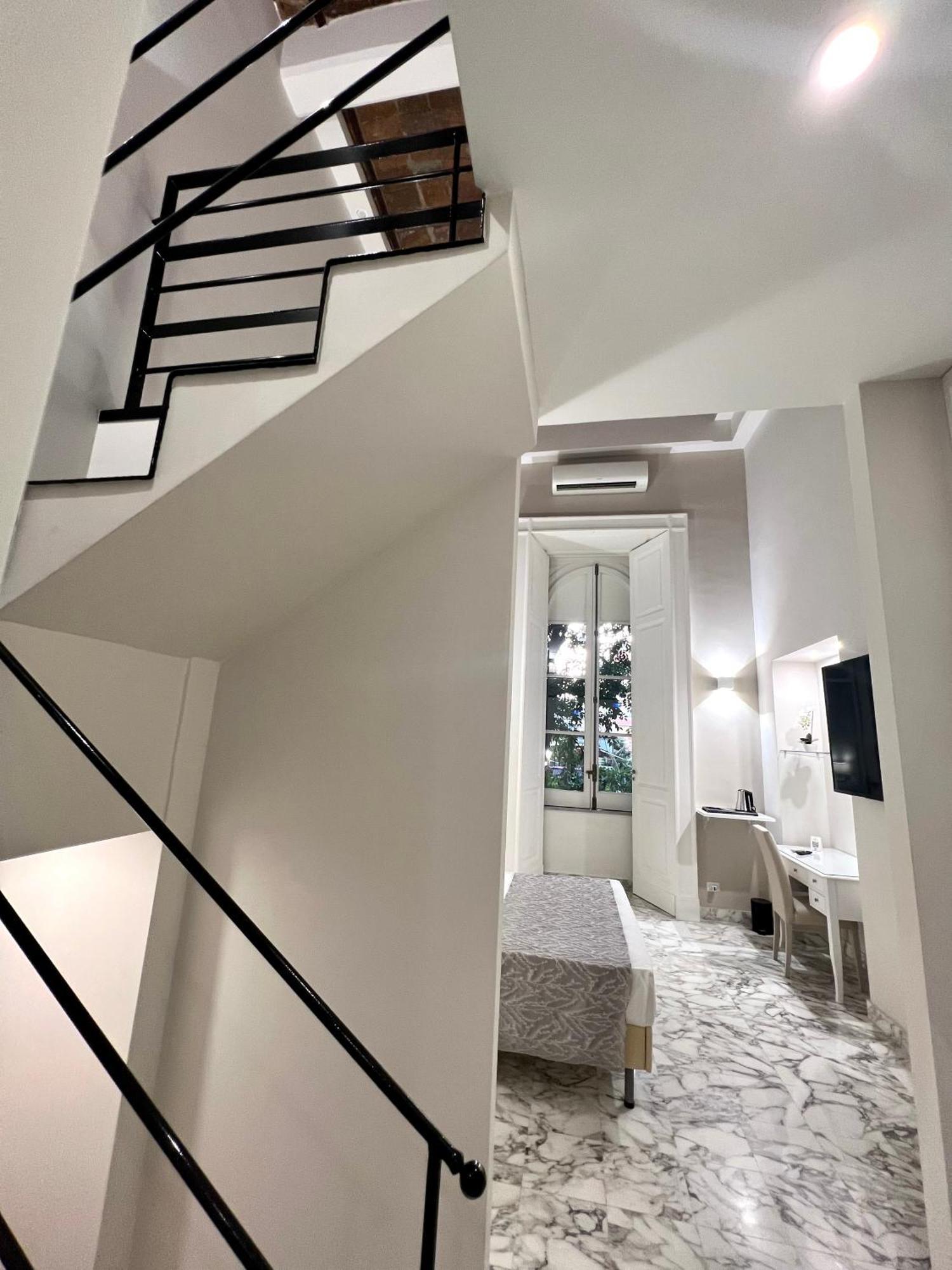 Miluar Luxury - Vanvitelli Bed & Breakfast Naples